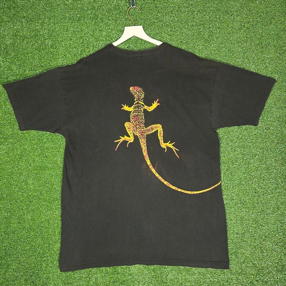 Vintage Marlboro Unlimited Lizard Shirt Mens XL Black Graphic Pocket Tee 90s USA - Picture 2 of 16